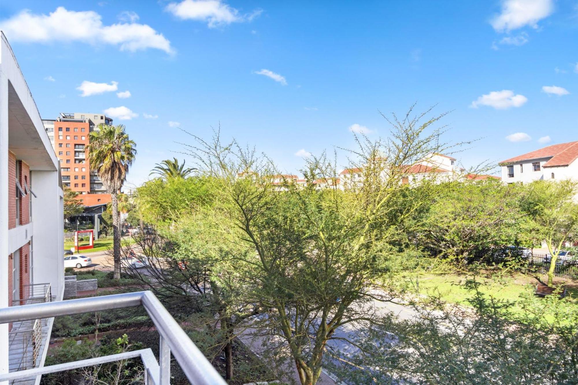 Mayfair 246 By Host Agents * Cape Town